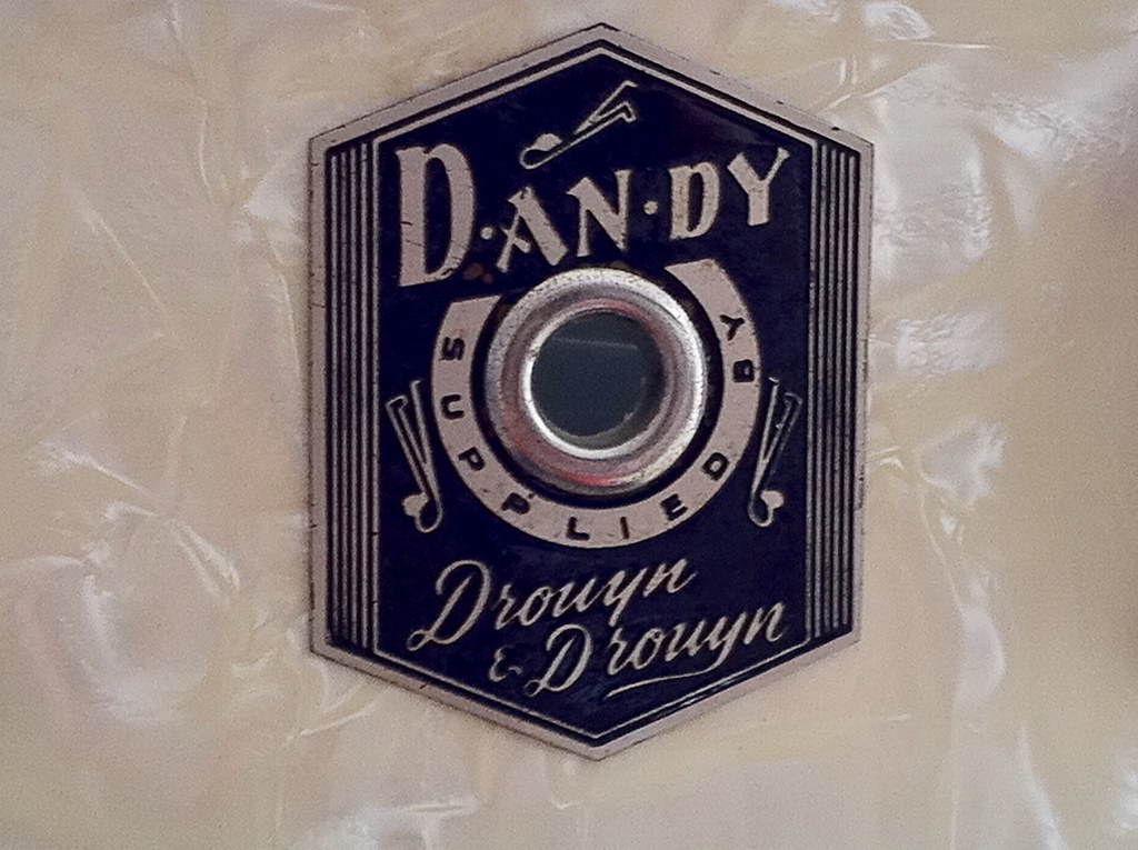 Dandy Drouyn & Drouyn badge